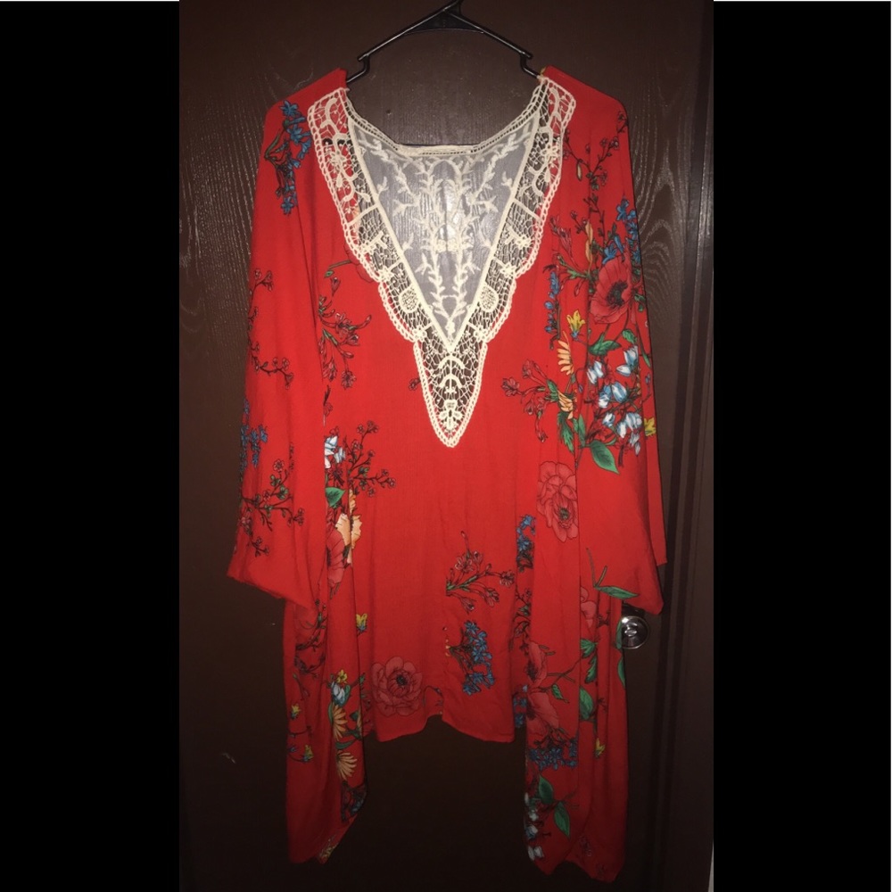 Never worn 3x red colorful flower kimono